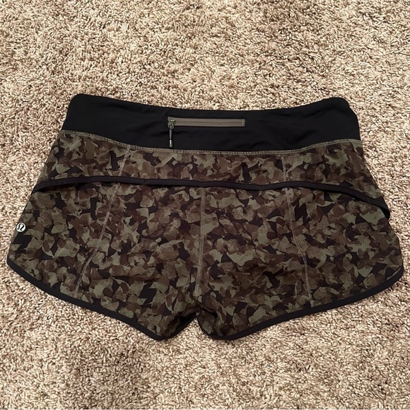Lululemon speed short 2.5 inseam - Picture 2 of 3